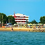 Biloba - * Bibione